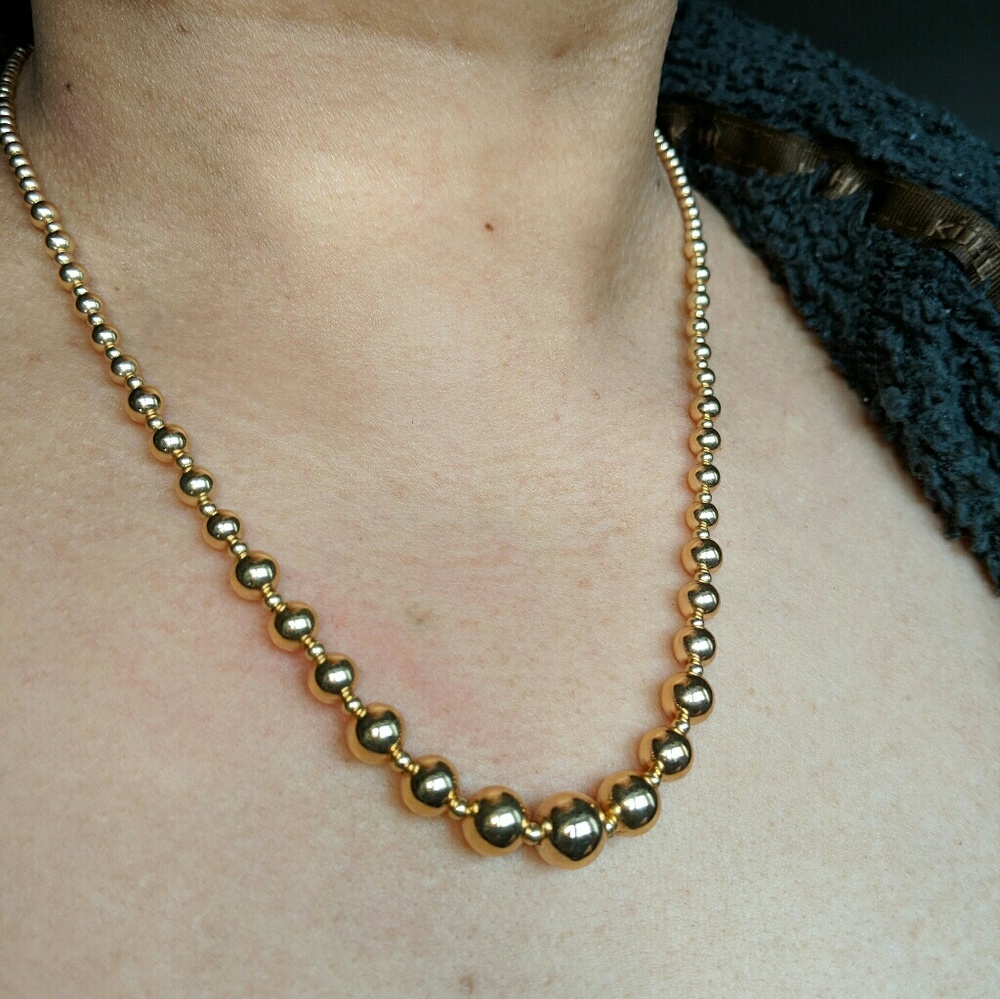 Italian 14K yellow gold graduated  bead necklace